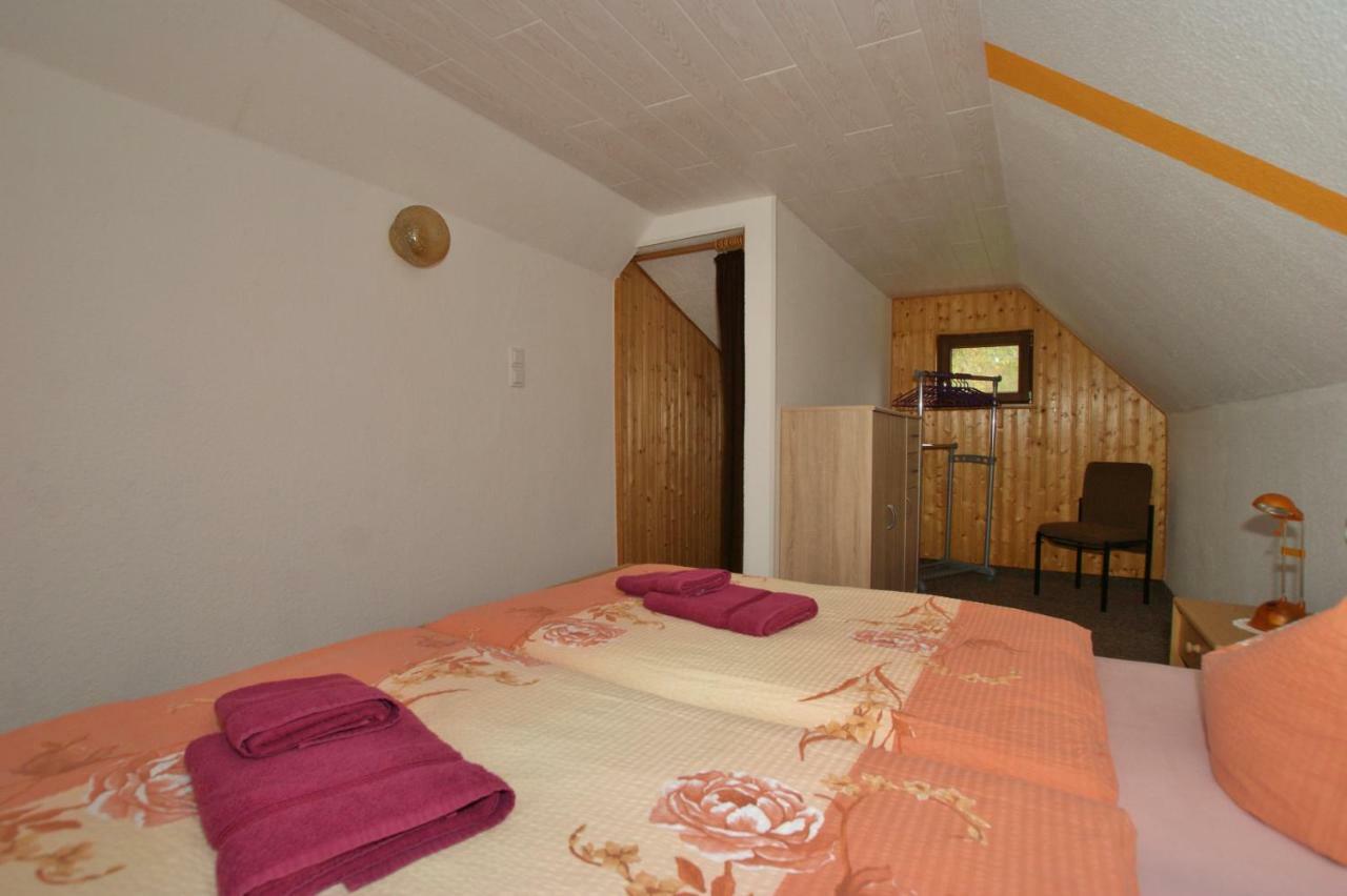 Ferienhaus Schaffrath Ehrenberg  外观 照片